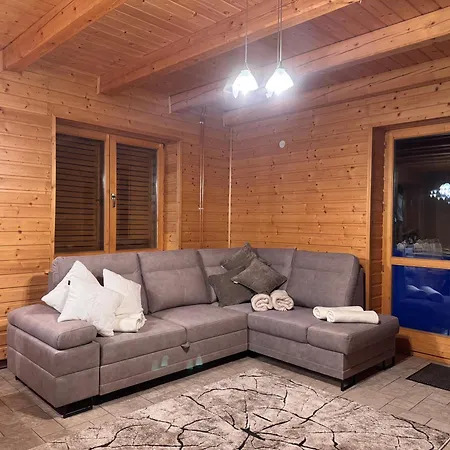 Lesna Przystan Villa *